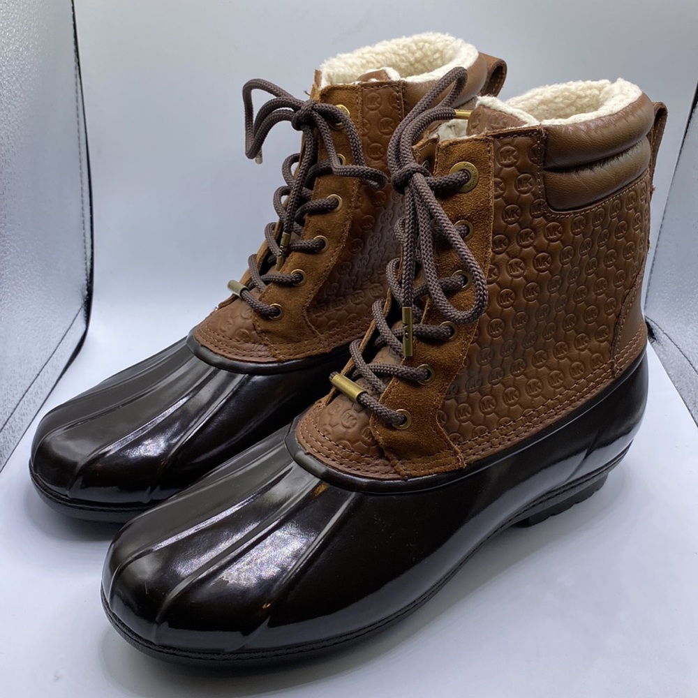 Michael Michael Kors Easton Lace-up Duck Boot Size 10 - Picture 3 of 13